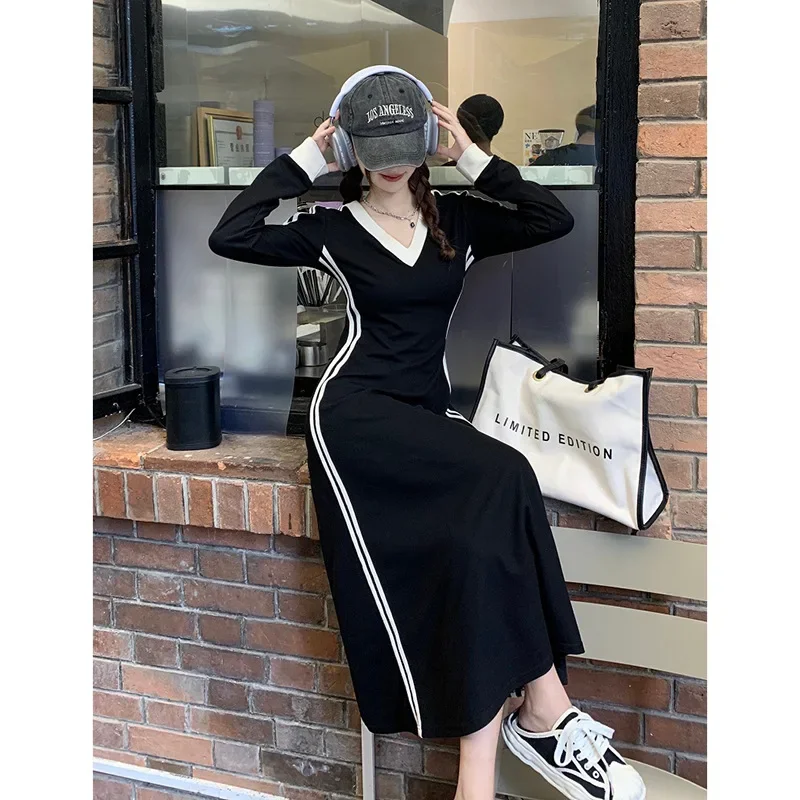 Black Long Knee-Length V-Neck Dress Women's Waist-Cinching Slimming plus Size Full Sleeve Regular Fit Ankle-Length Dress - Image 3