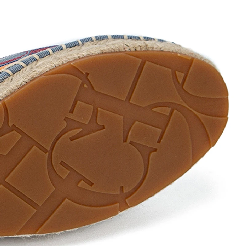 Men's And Women's Breathable Casual Shoes Pullover Shoes Women's Flat Shoes 2025 Summer And Autumn Men's Canvas Shoes - Image 6